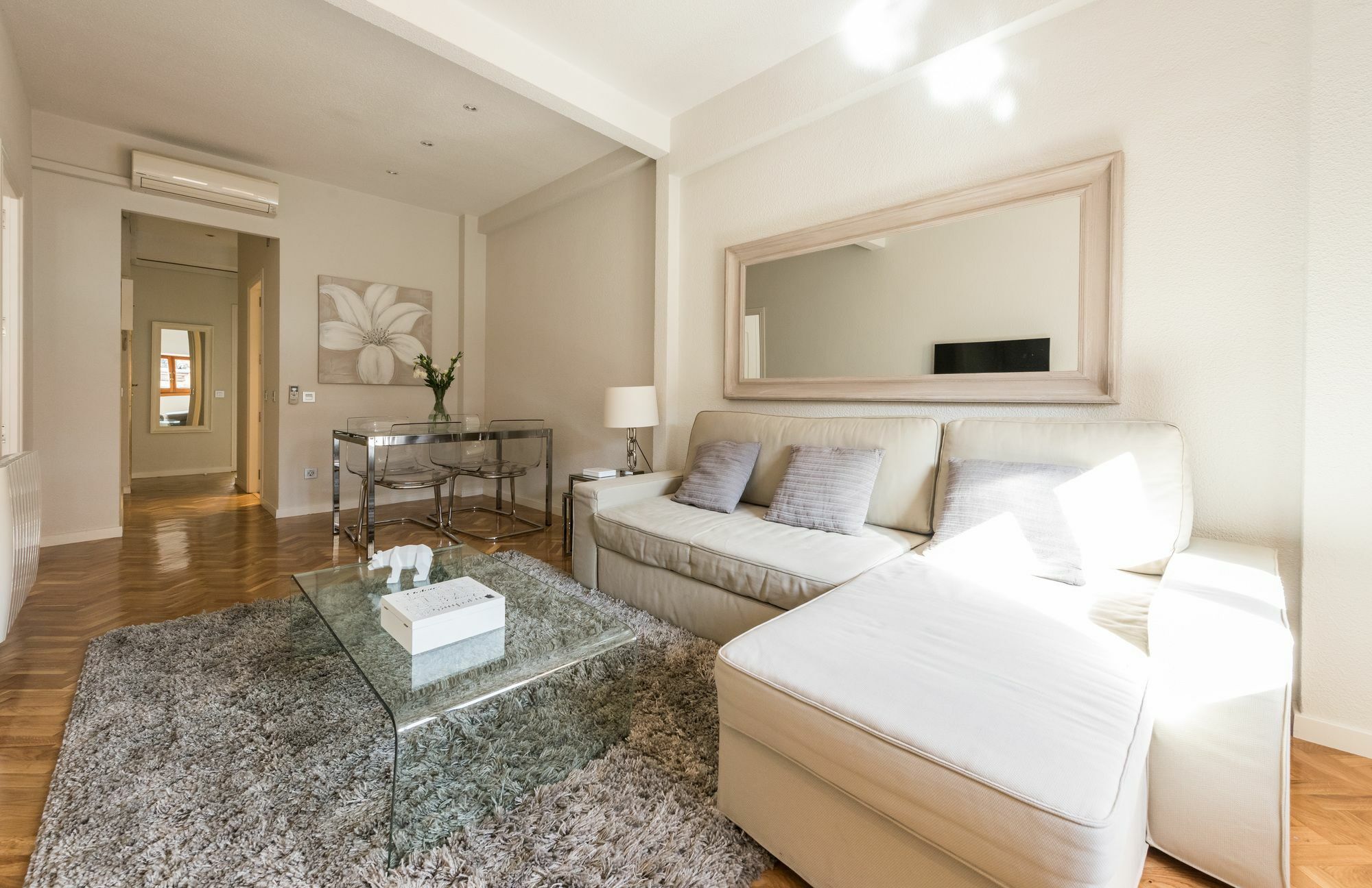 Апартаменты Atico En Chueca By Madflats Collection Мадрид Экстерьер фото